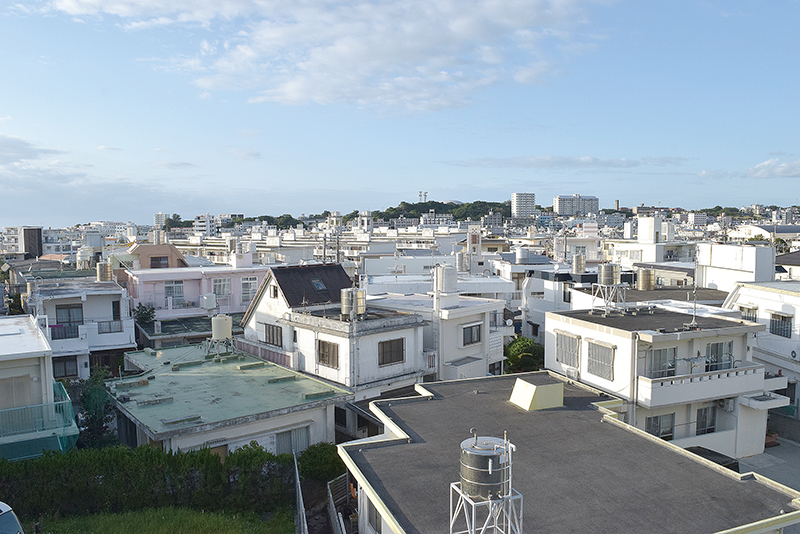 ＲC造が主流の沖縄だが、屋上防水などの“保護”をしていない家は多い