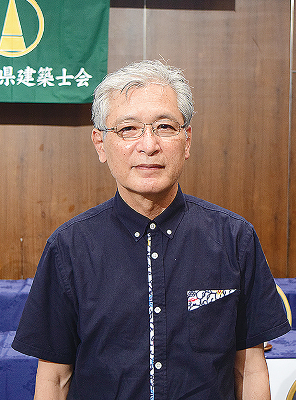 沖縄県建築士会の金城会長